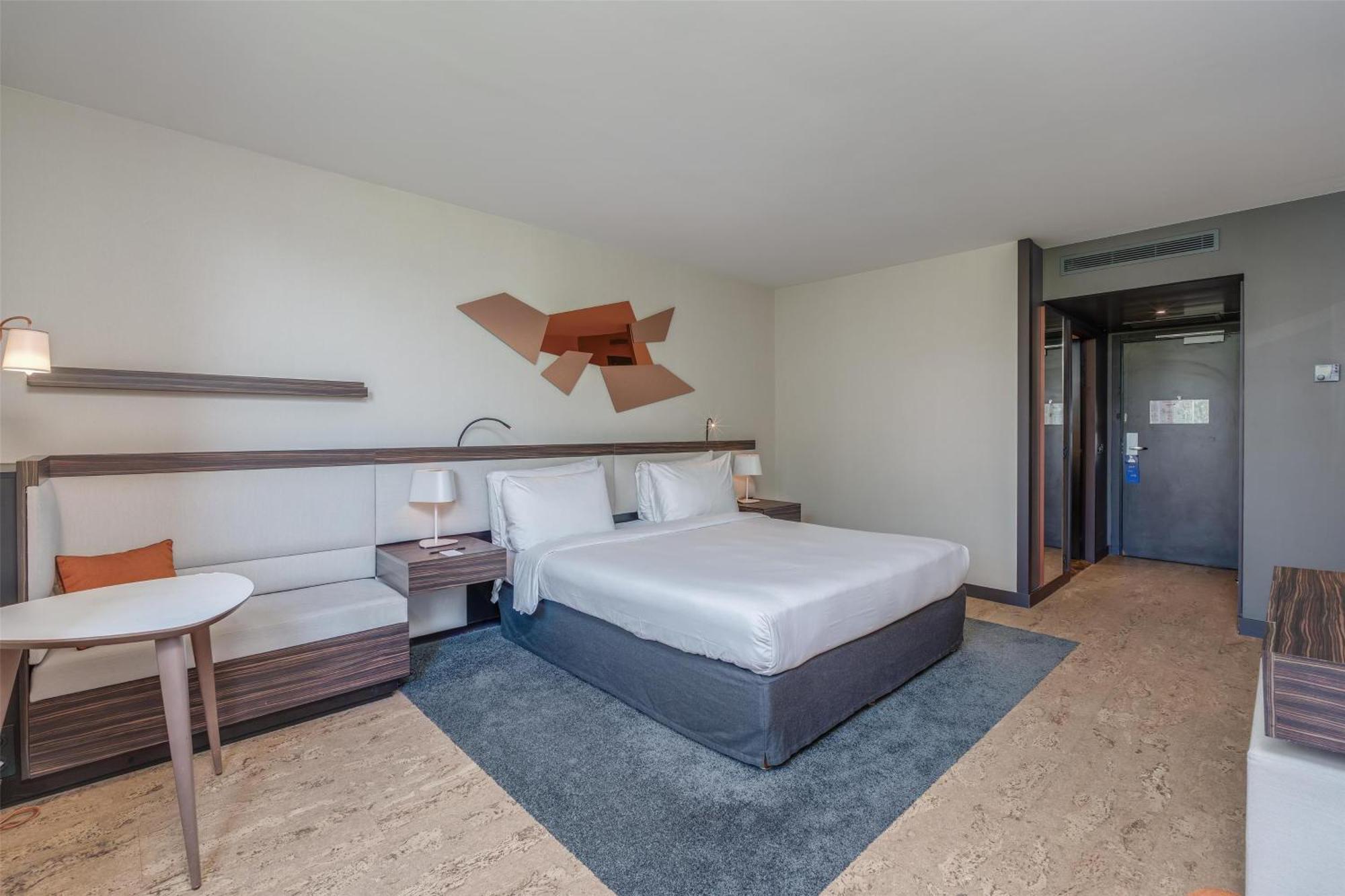 Radisson Blu Hotel, Paris Boulogne Екстер'єр фото